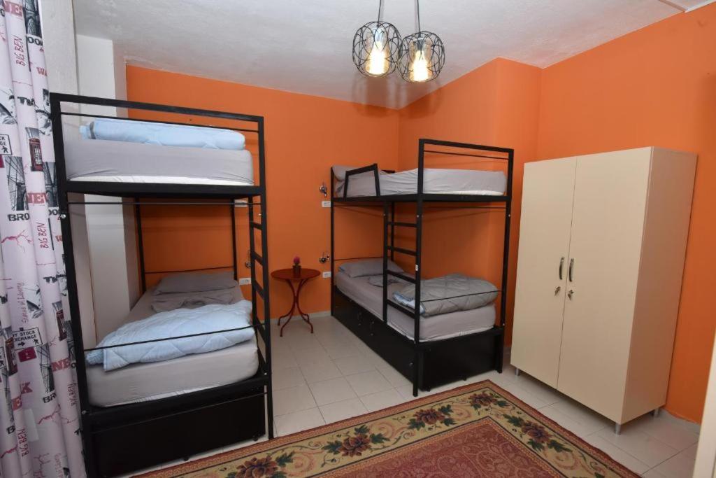Kultura Hostel Шкодер Екстер'єр фото