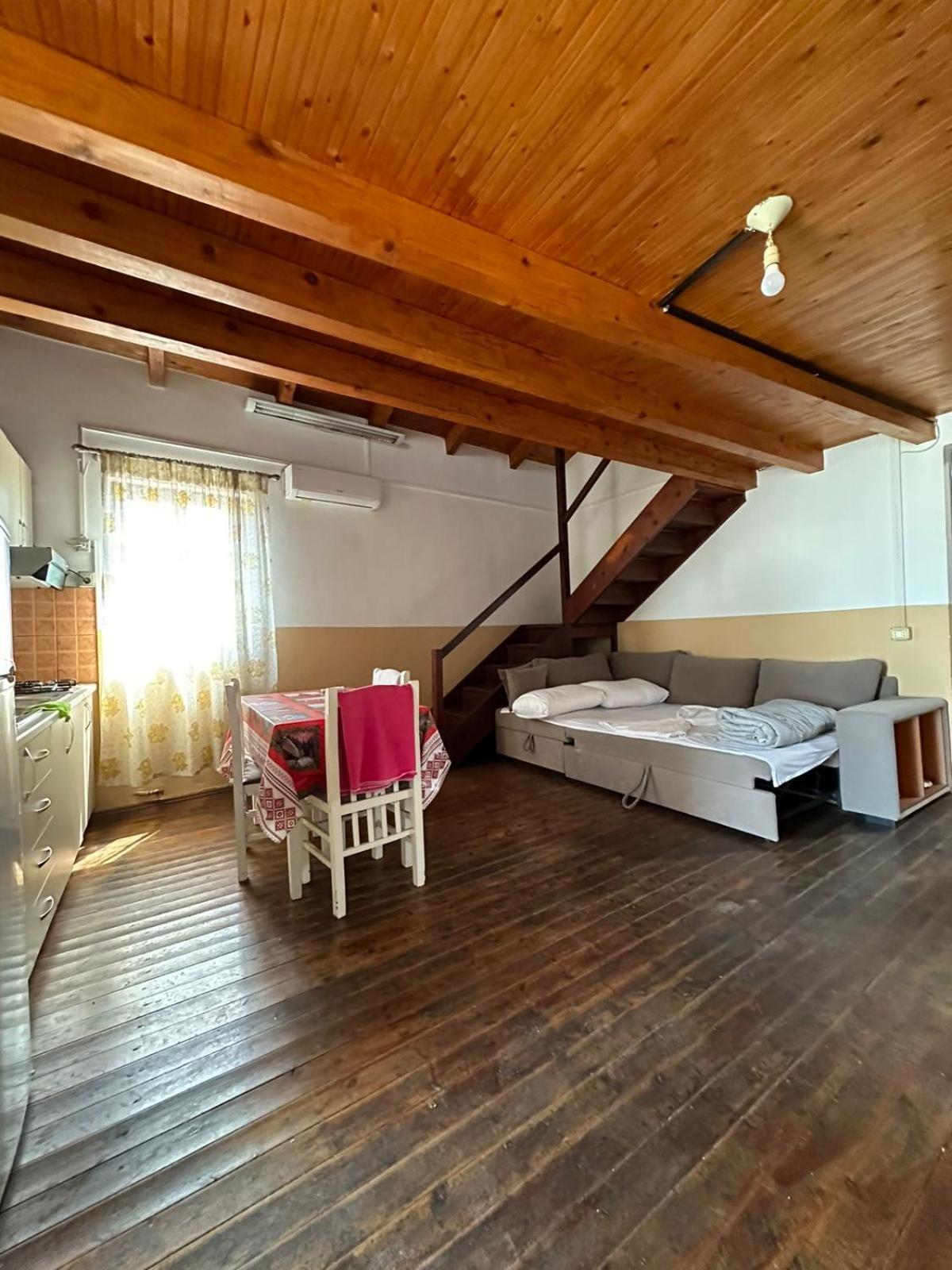 Kultura Hostel Шкодер Екстер'єр фото