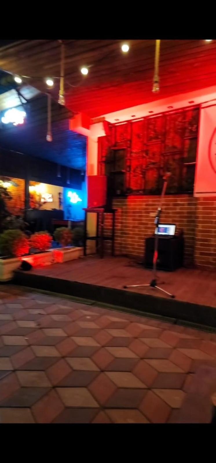 Kultura Hostel Шкодер Екстер'єр фото