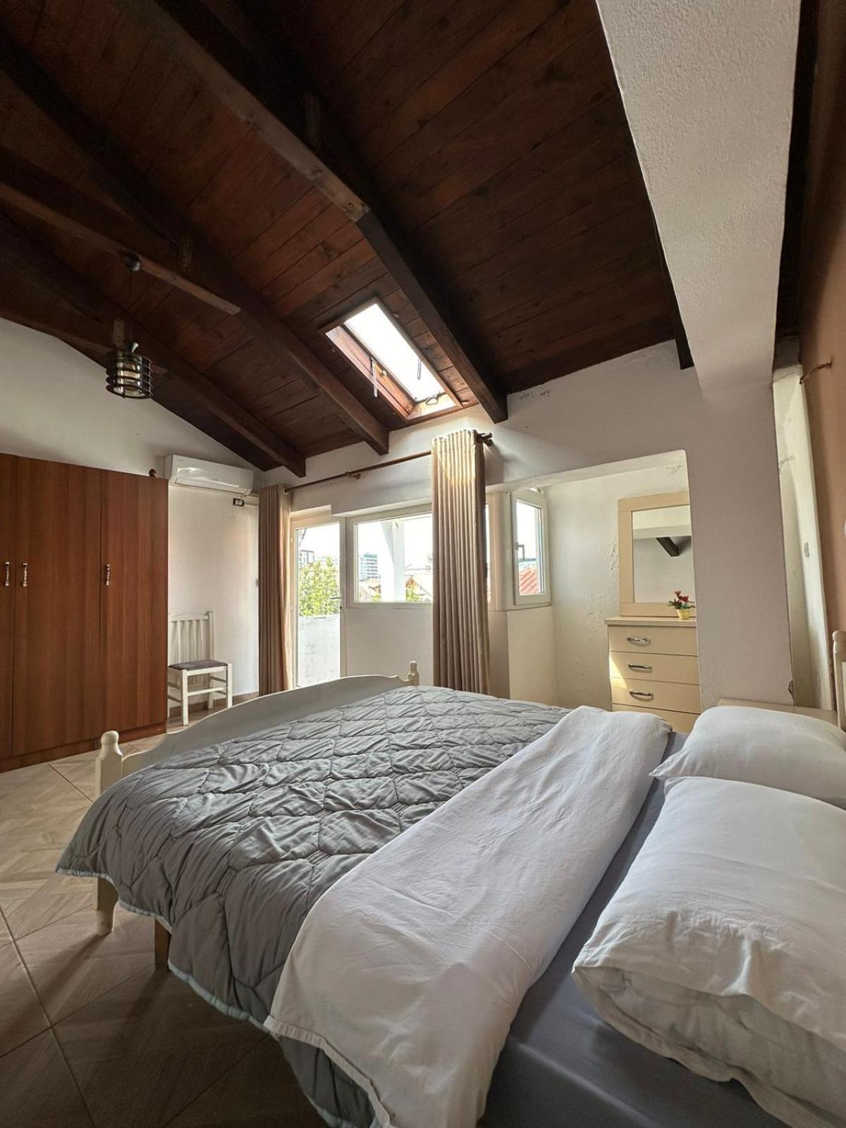 Kultura Hostel Шкодер Екстер'єр фото