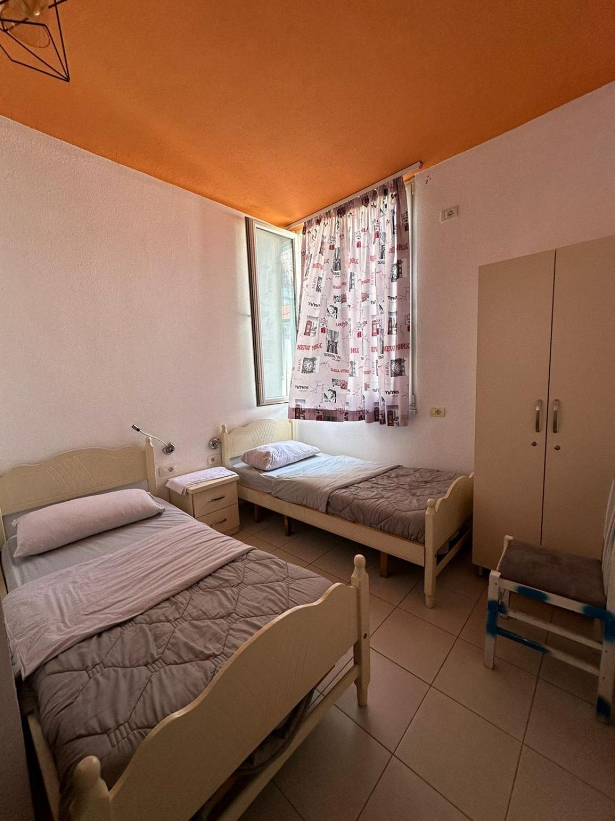 Kultura Hostel Шкодер Екстер'єр фото