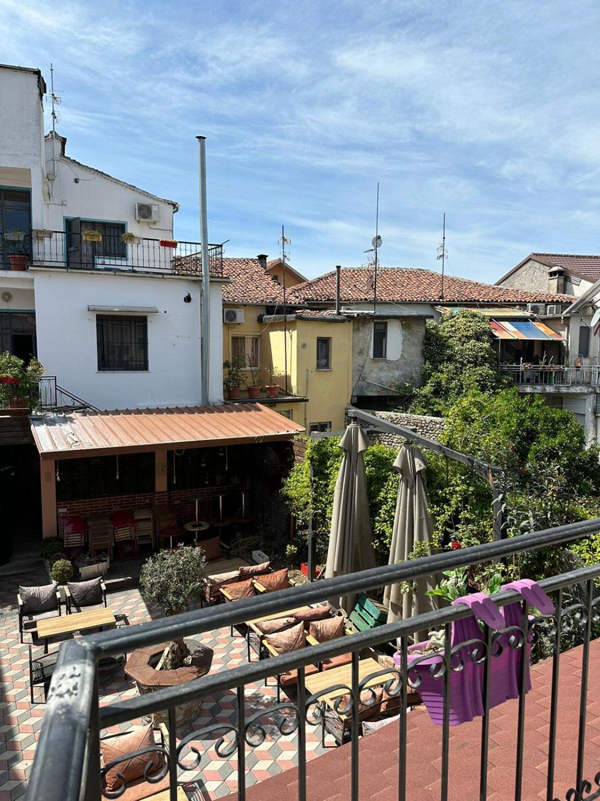 Kultura Hostel Шкодер Екстер'єр фото